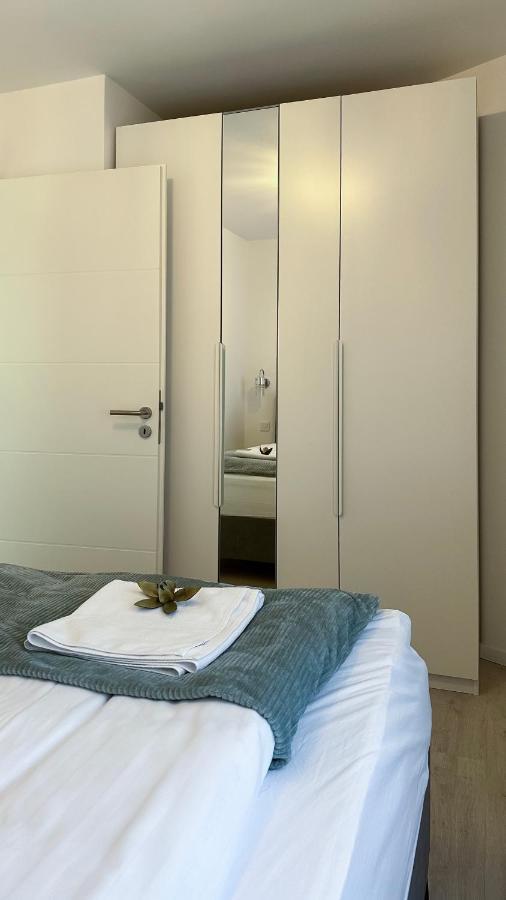 Mosonmagyaróvár Linden Apartman 001 - Adults Only מראה חיצוני תמונה